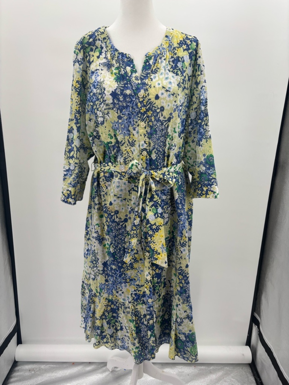 Talbots Butterfly Garden Cotton Tie-Waist Shirtdress in Blue, Yellow, Green 16WP